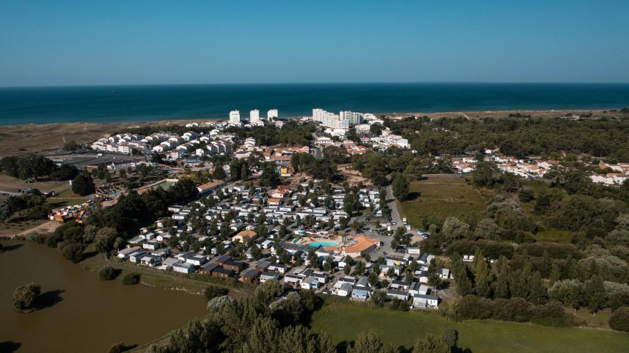 Hotel Camping Les Alizes Saint-Hilaire-de-Riez Exterior foto