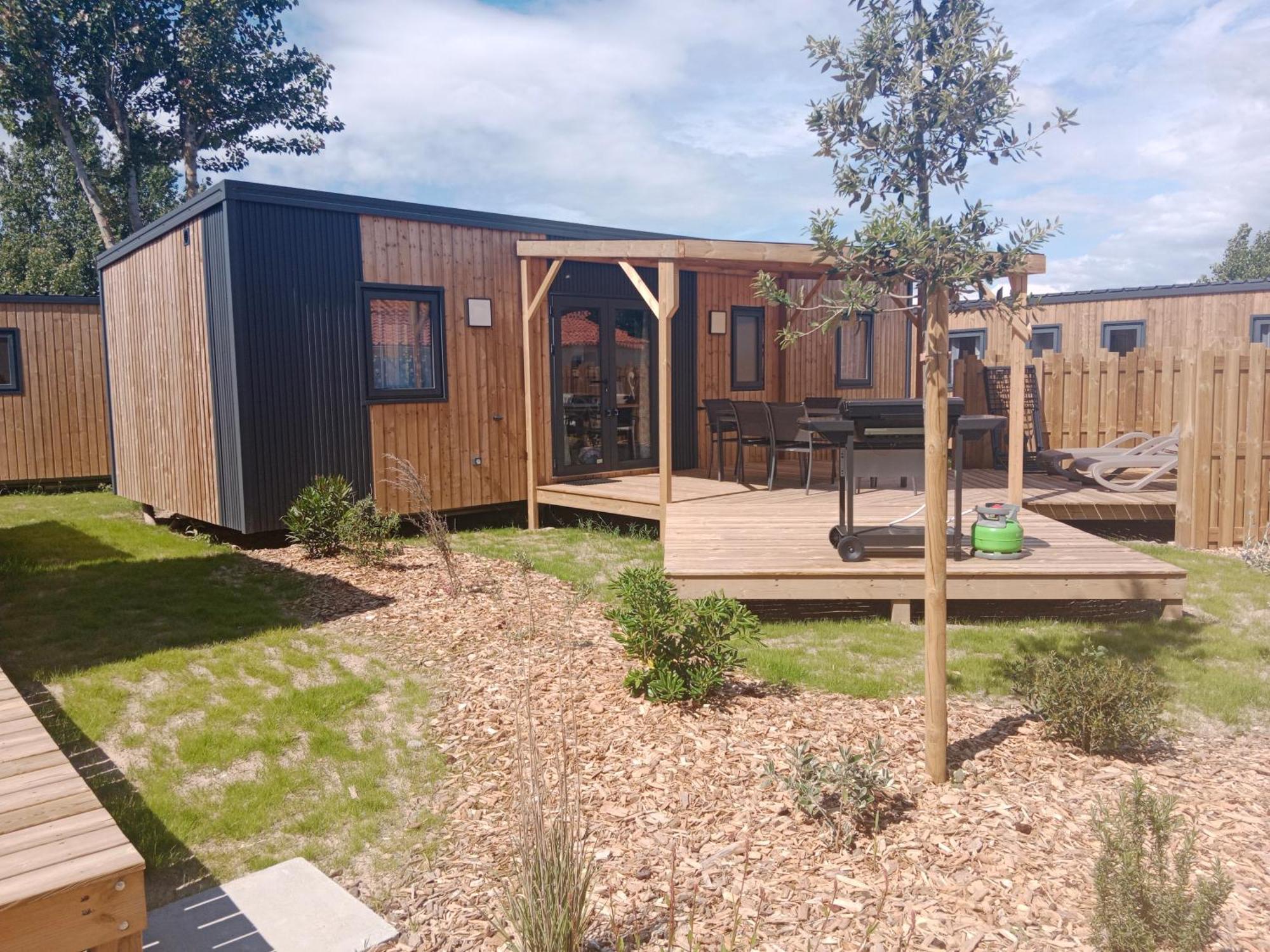 Hotel Camping Les Alizes Saint-Hilaire-de-Riez Exterior foto