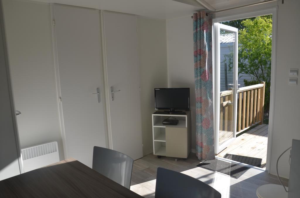 Hotel Camping Les Alizes Saint-Hilaire-de-Riez Exterior foto